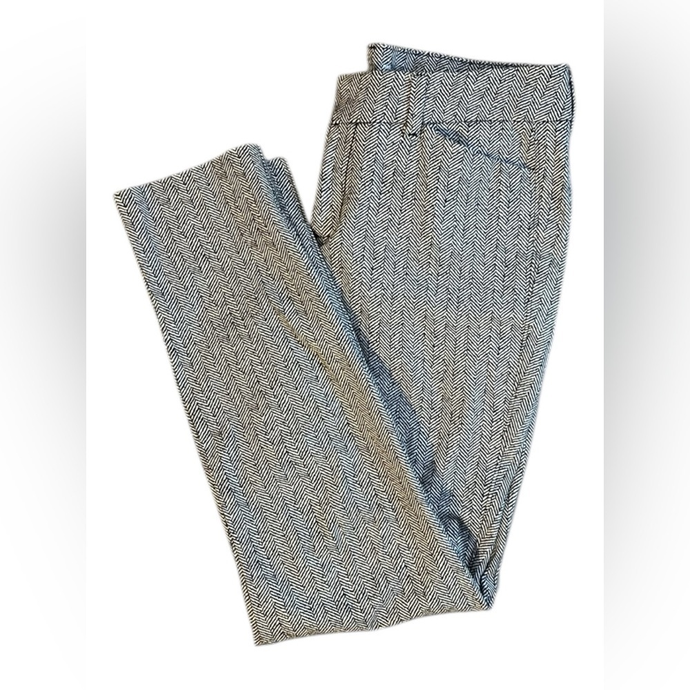 Old Navy Pixie Ankle Pants – Size 4